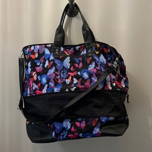 Stella & Dot Getaway Bag Floral